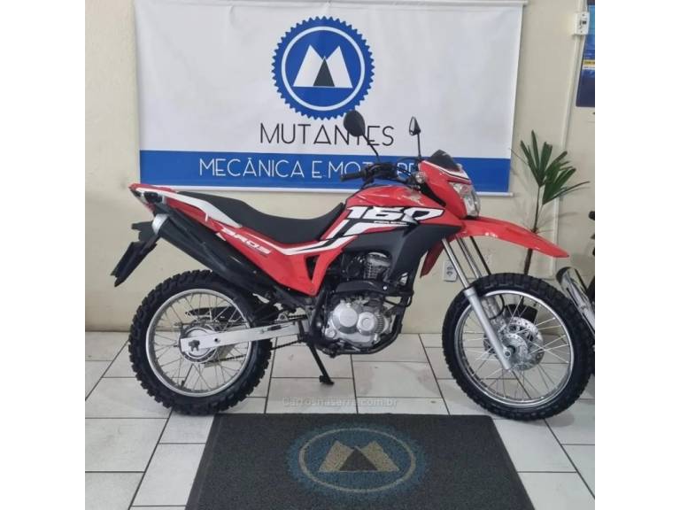 HONDA - NXR 160 - 2015/2015 - Vermelha - R$ 14.900,00